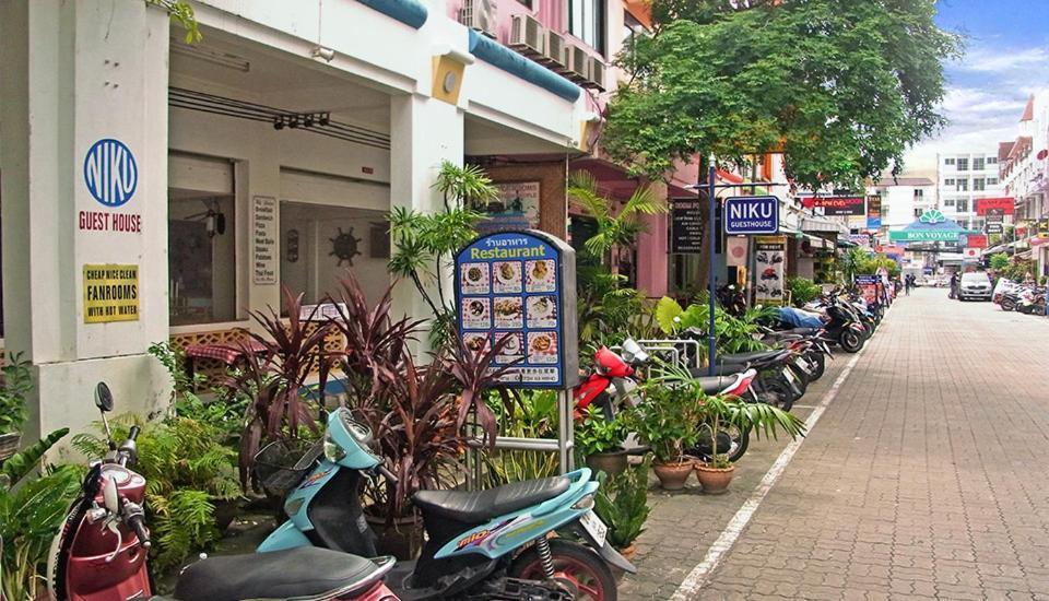 Niku Guesthouse Patong Luaran gambar