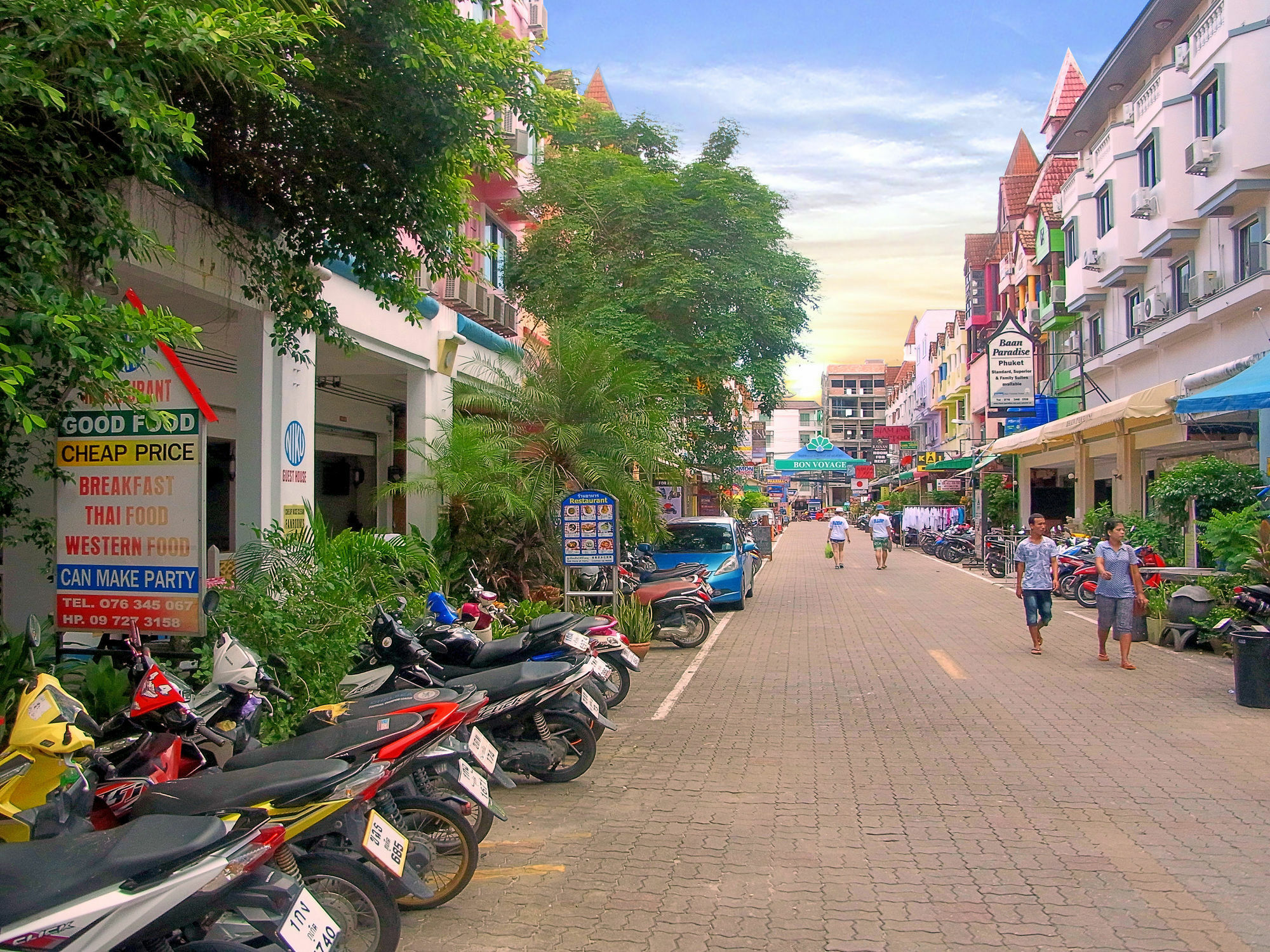 Niku Guesthouse Patong Luaran gambar