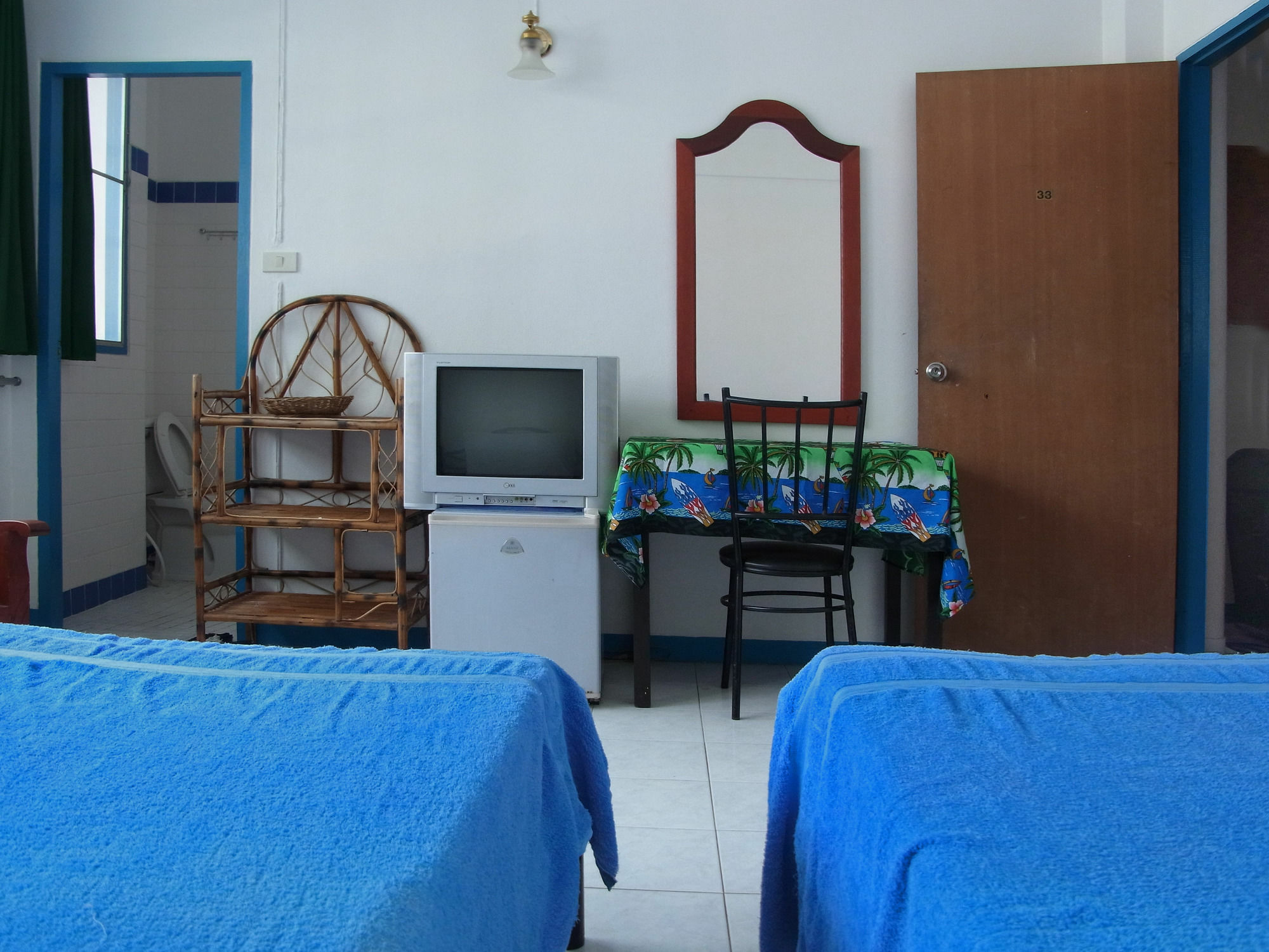 Niku Guesthouse Patong Luaran gambar