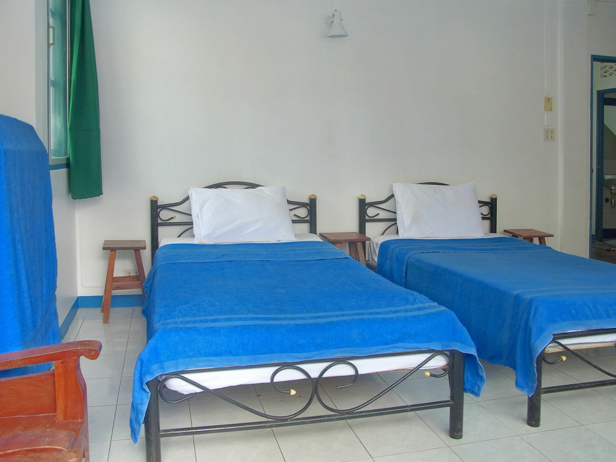 Niku Guesthouse Patong Luaran gambar