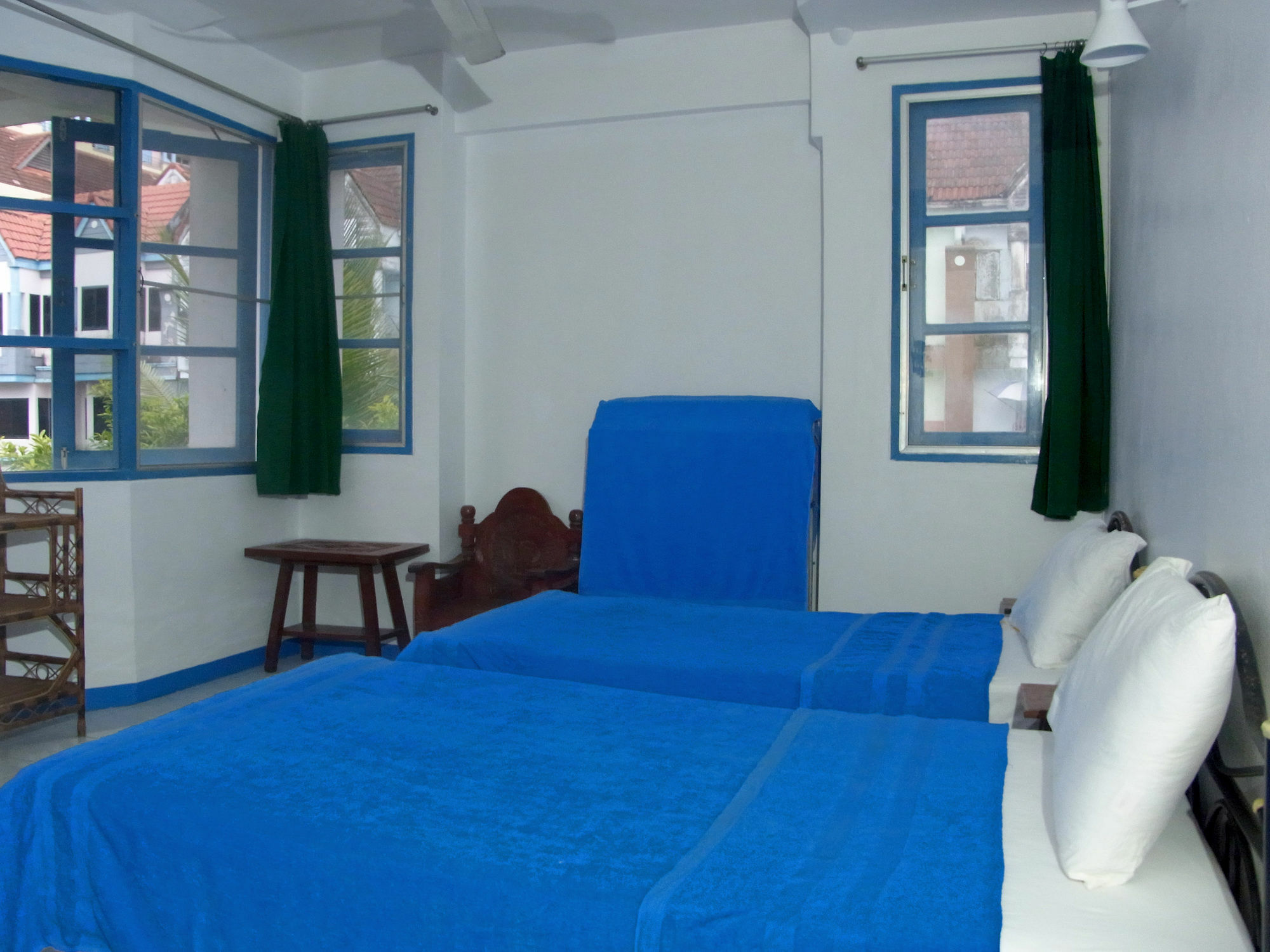 Niku Guesthouse Patong Luaran gambar