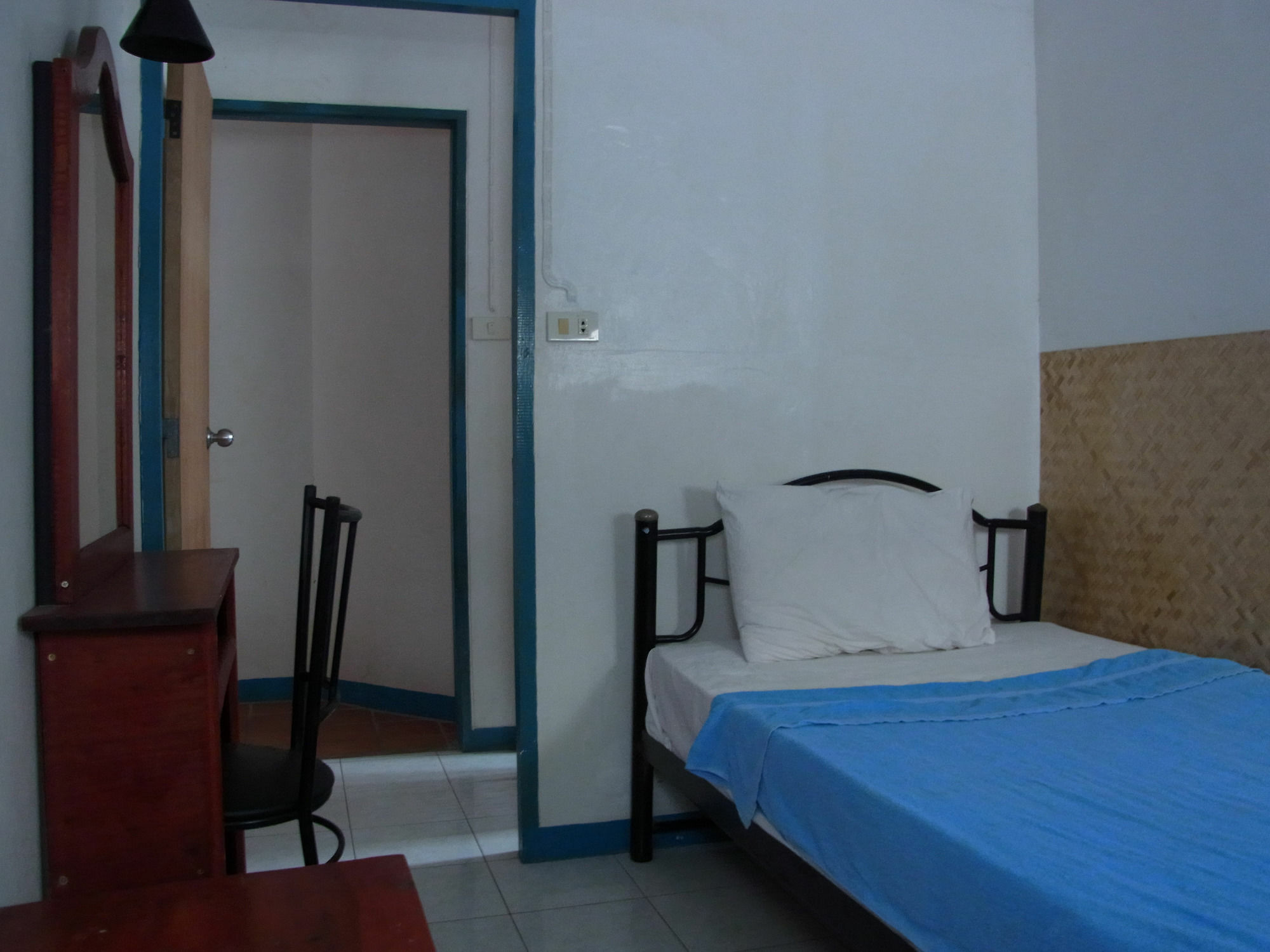 Niku Guesthouse Patong Luaran gambar