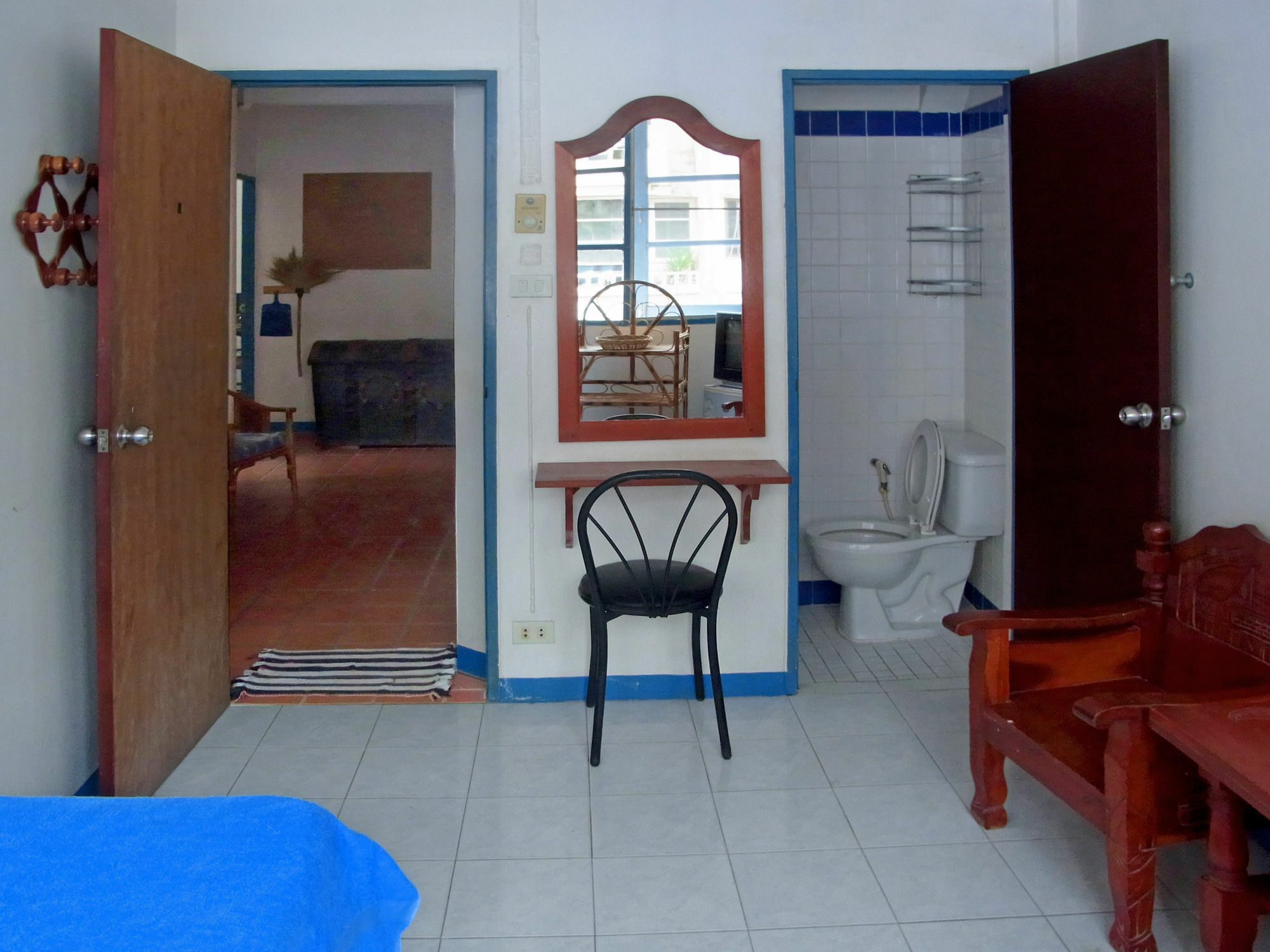 Niku Guesthouse Patong Luaran gambar
