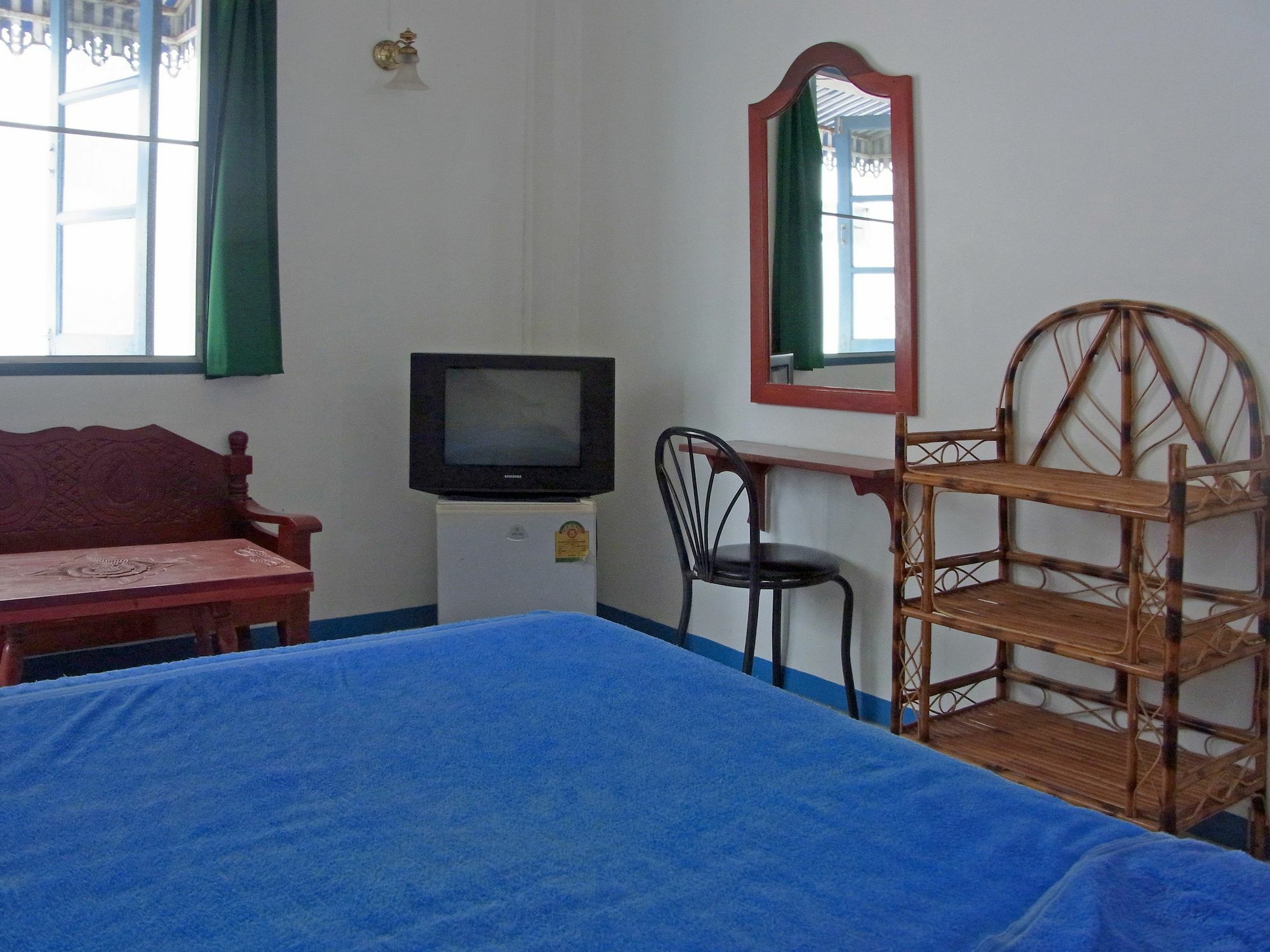 Niku Guesthouse Patong Luaran gambar