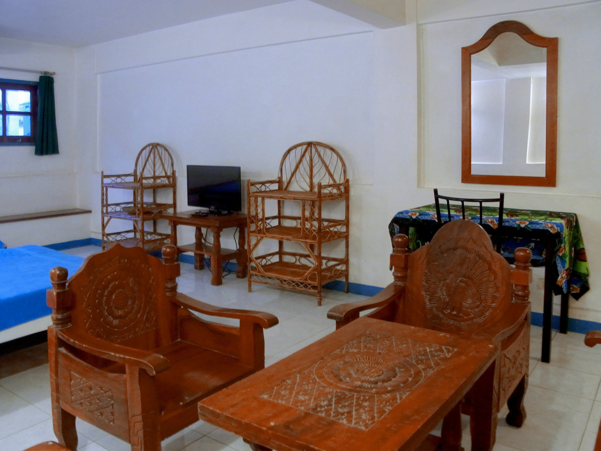 Niku Guesthouse Patong Luaran gambar